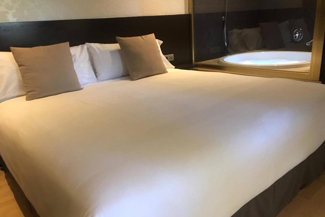 Hotel Punt 14 Gavà Eksteriør bilde