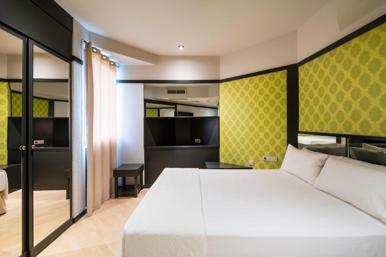 Hotel Punt 14 Gavà Eksteriør bilde